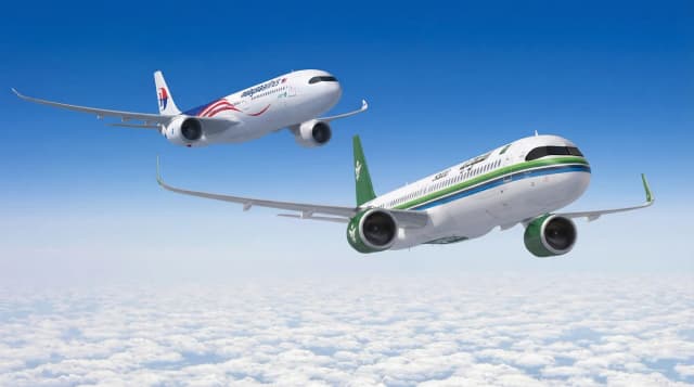 Direct Flight vs Transit Untuk Umrah: Perbandingan Lengkap