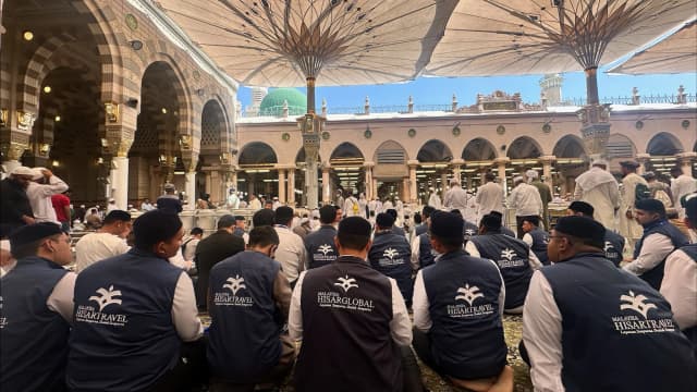 Umrah Secara Sendiri vs Bersama Agensi: Mana Lebih Selamat dan Praktikal?
