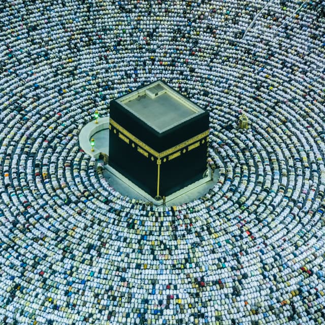Waktu Terbaik Untuk Pergi Umrah: Panduan Berdasarkan Cuaca, Kesesakan dan Pengalaman