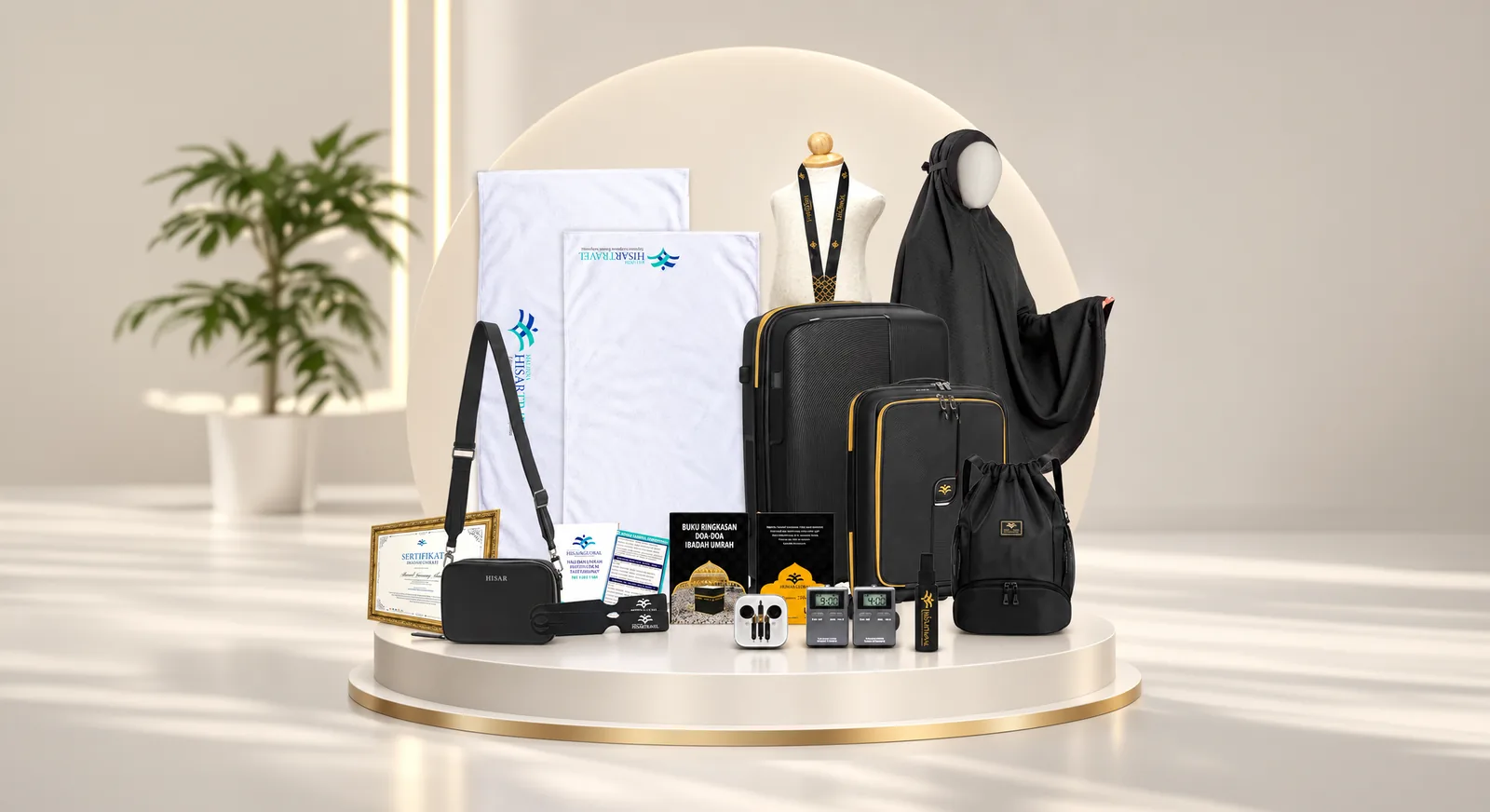 Set kelengkapan Hisar Travel daripada bahan rasmi yang dibekalkan.